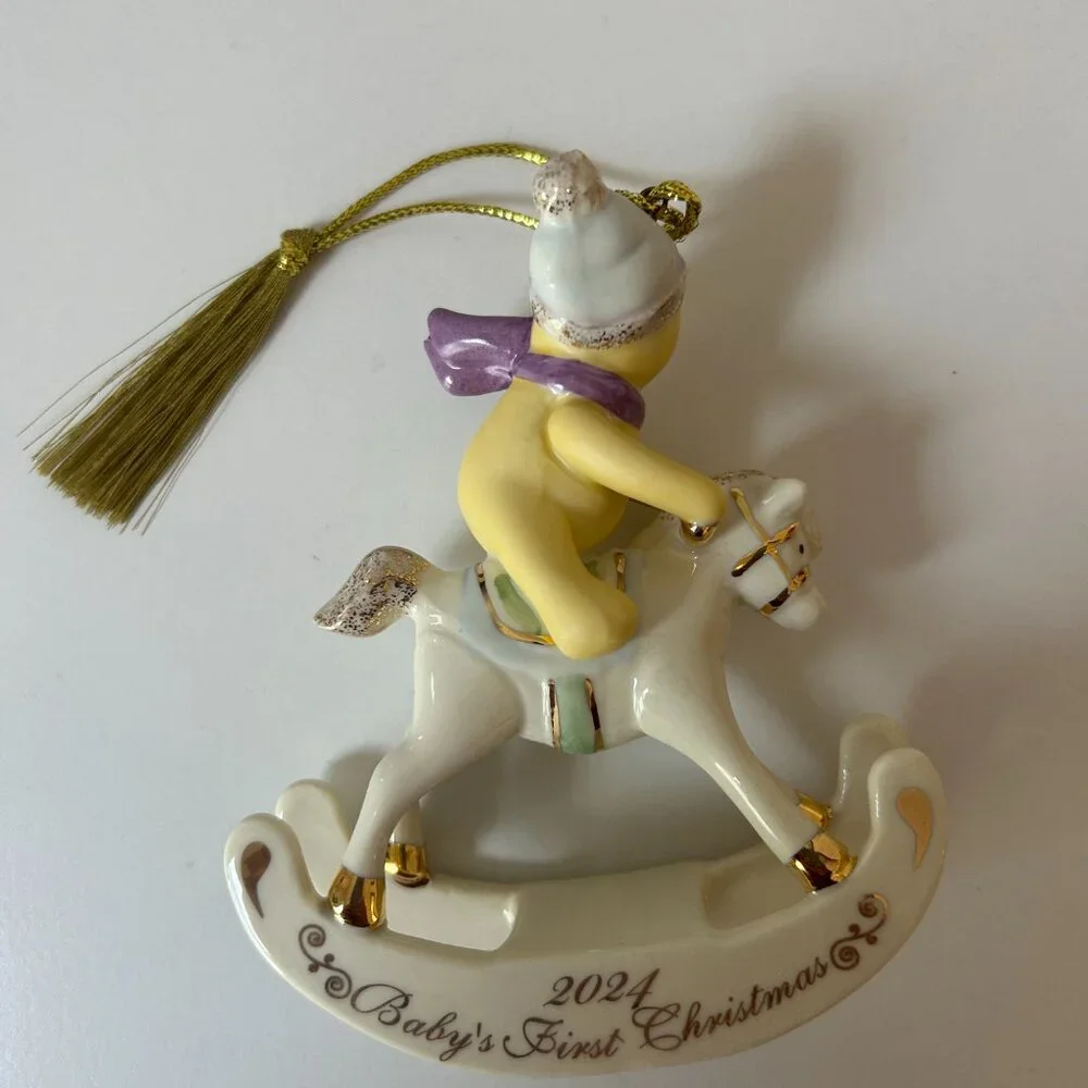 Lenox Disney 2024 Winnie the Pooh Baby's 1st Christmas Ornament NIB 🎄🍯 - Picture 4 of 4